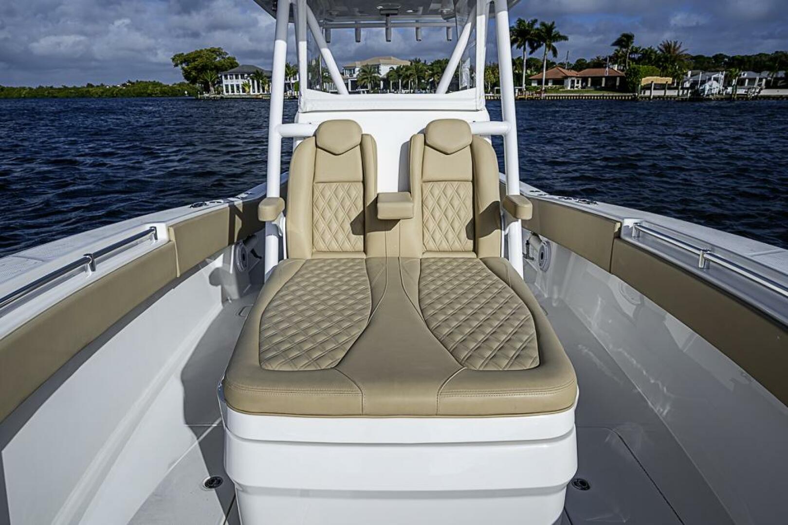2023 Invincible 33 Open Fisherman Base - Image 9
