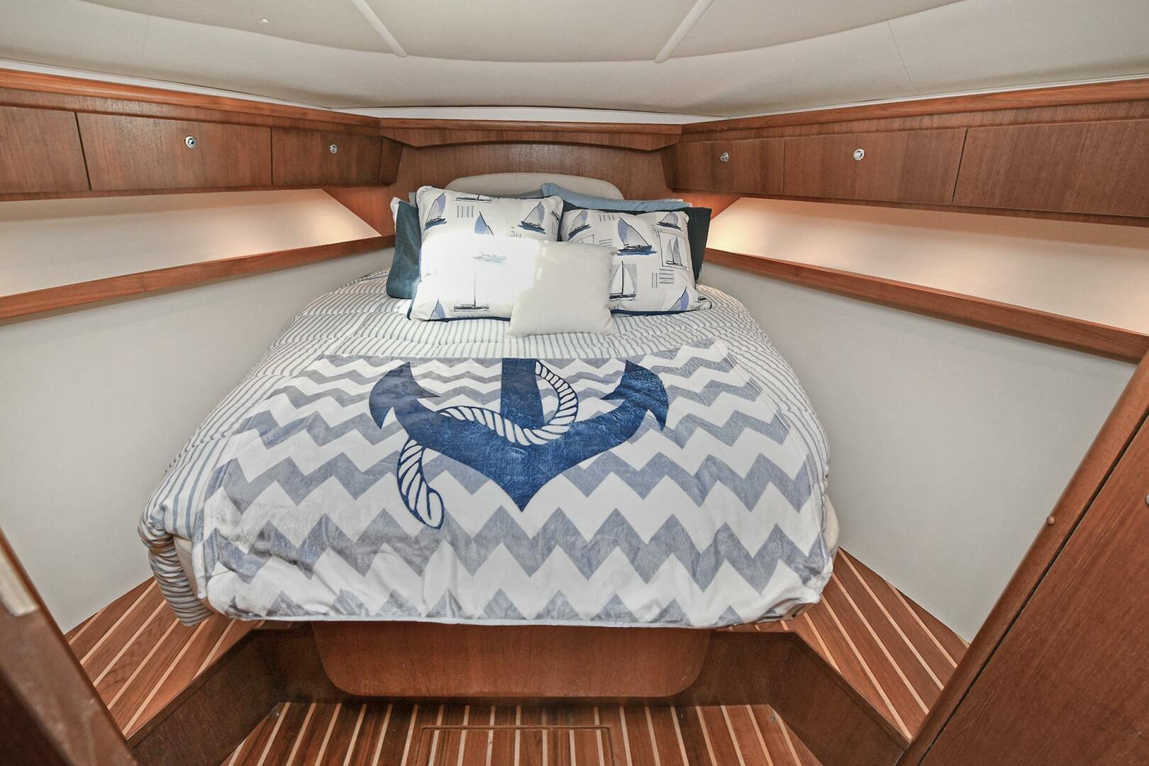 2008 Tiara Yachts 4200 Open - Image 38