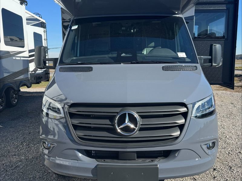 2026 Grand Design Lineage Series M 25TK - Image 2