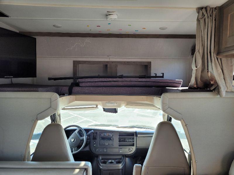 2024 GulfStream Conquest LE 6280LE - Image 4