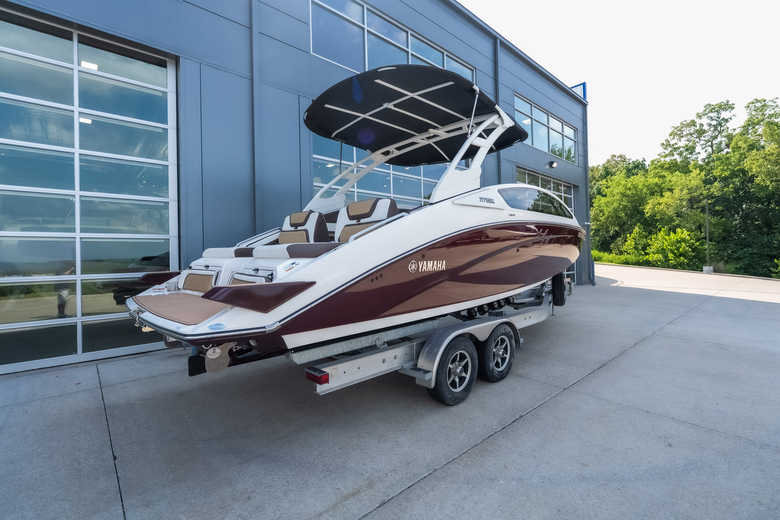 2023 Yamaha 275SE - Image 2