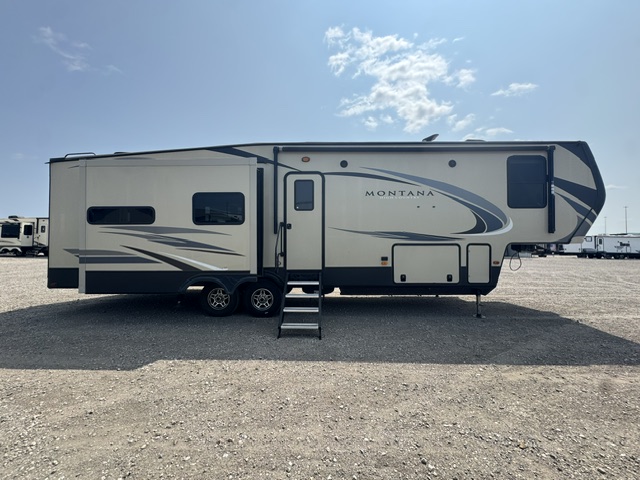 2020 Keystone Montana High Country 321MK - Image 3