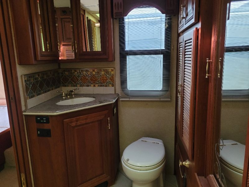 2008 Fleetwood American Eagle 42F - Image 20