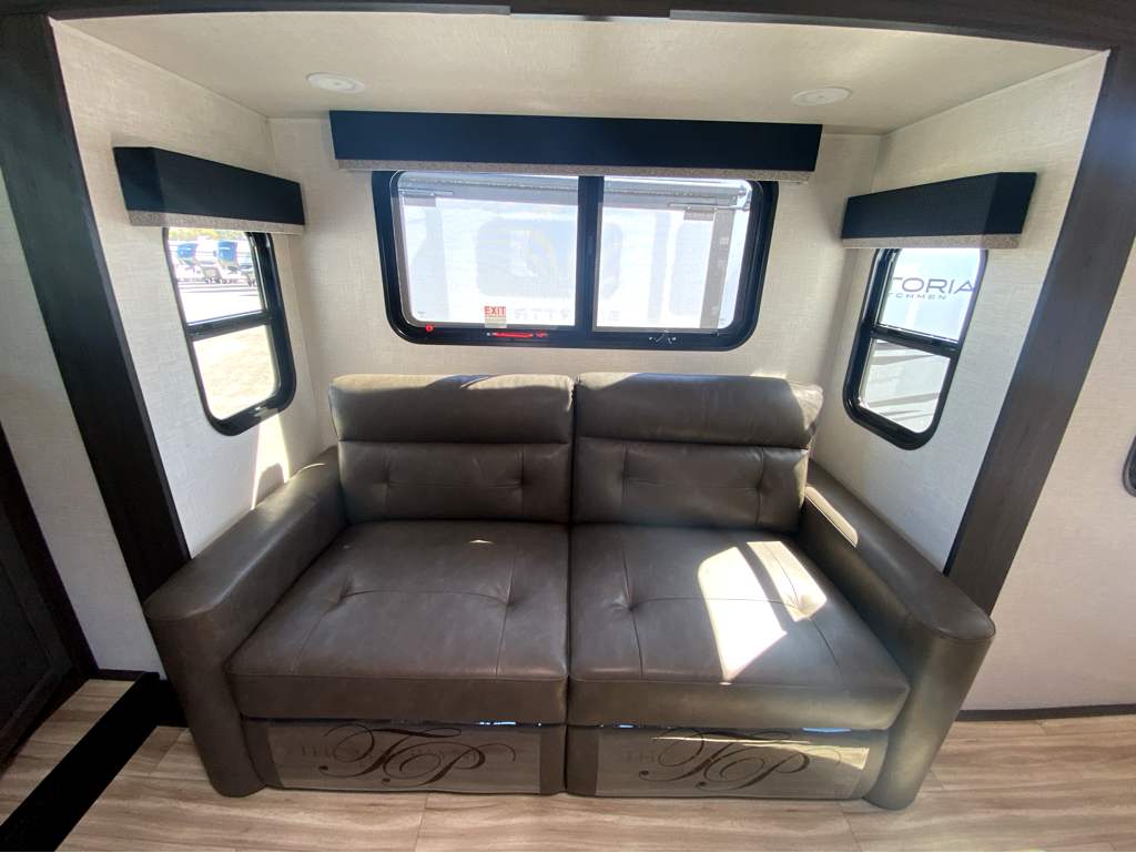 2026 VENTURE RV SPORTTREK 365VFL - Image 16