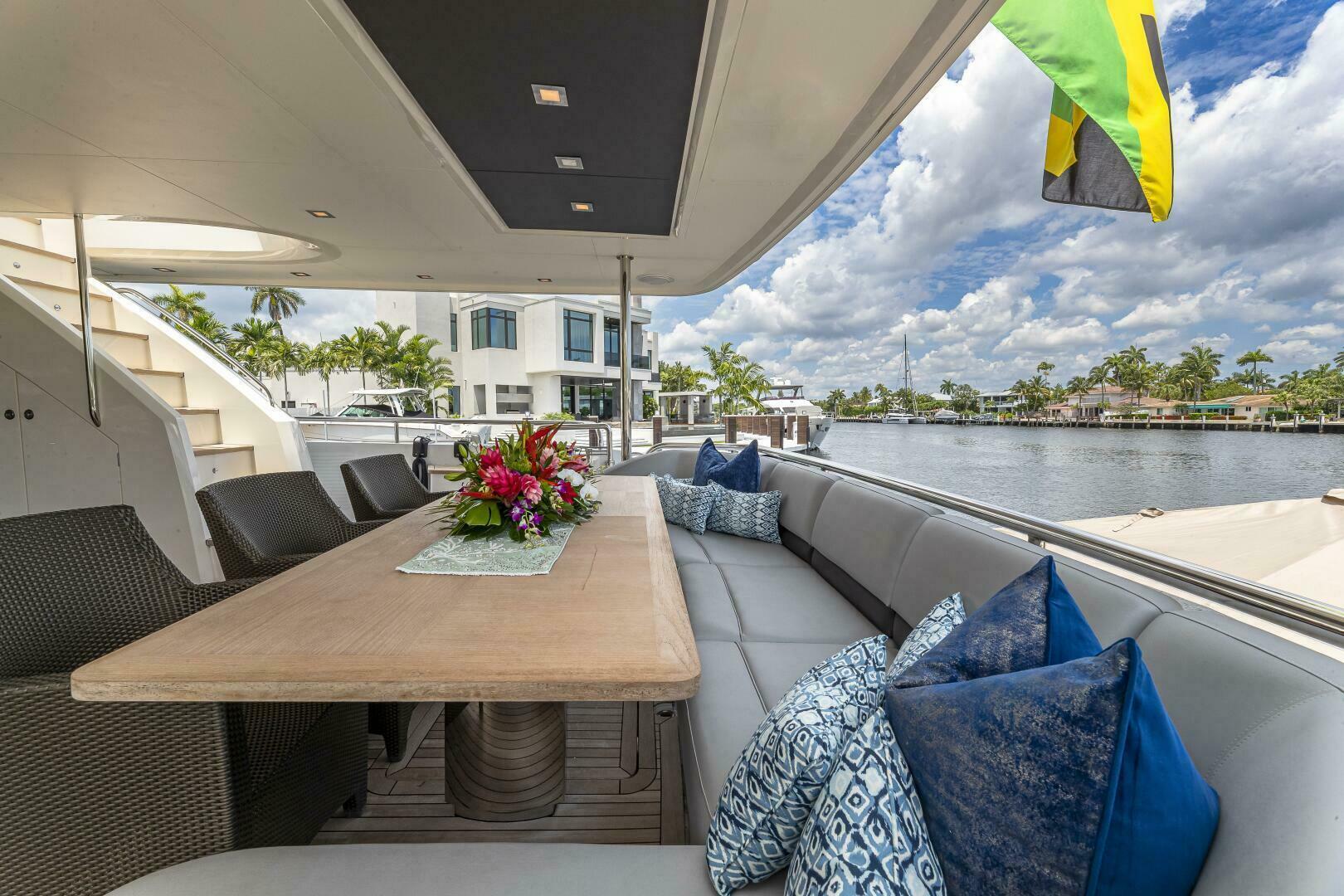 2012 Princess 32M - Image 69