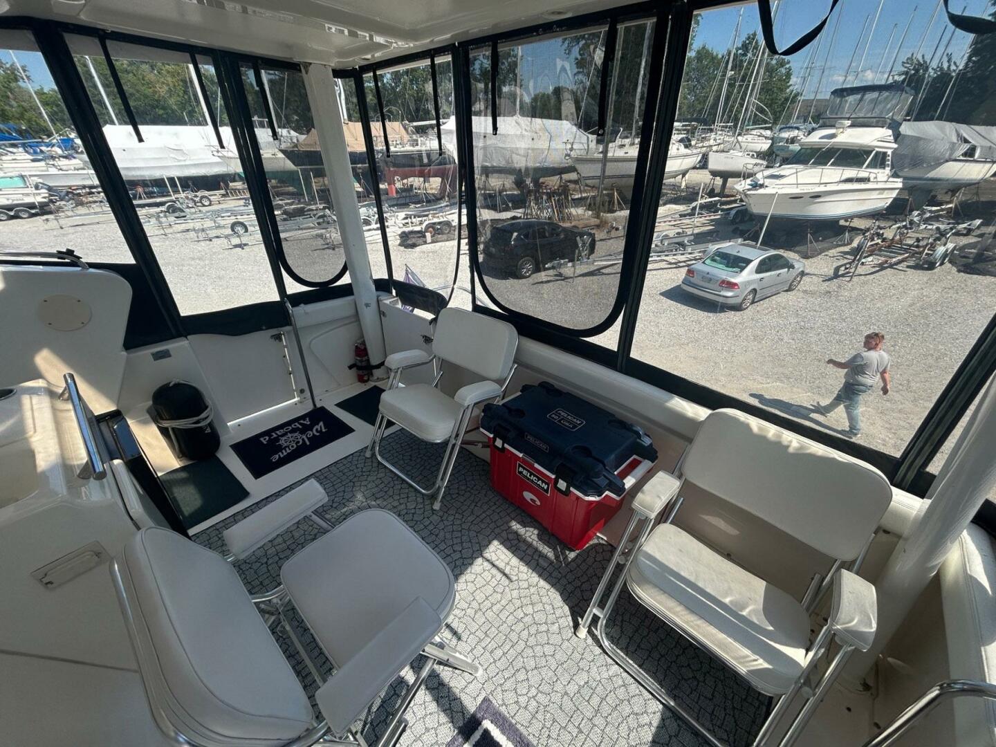 2000 Silverton 352 Motor Yacht - Image 7