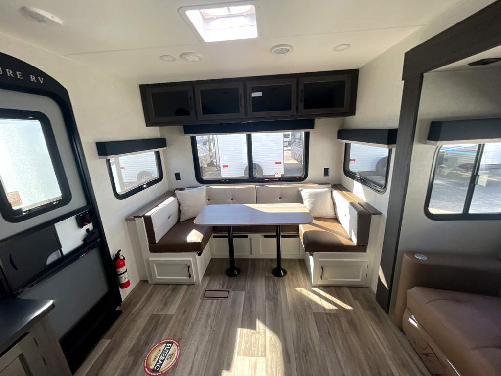 2026 VENTURE RV SPORTTREK 302VRD - Image 24