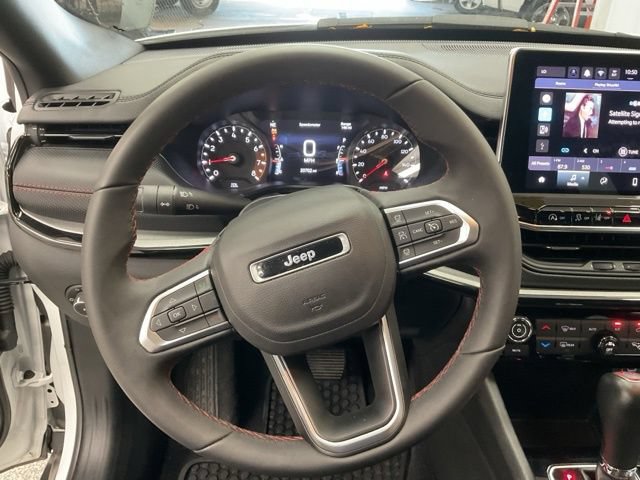 2025 Jeep Compass Trailhawk 4x4 - Image 14