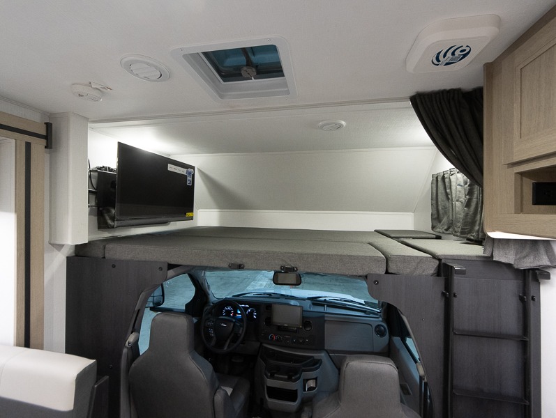 2025 Forest River Sunseeker 3050S - Image 12