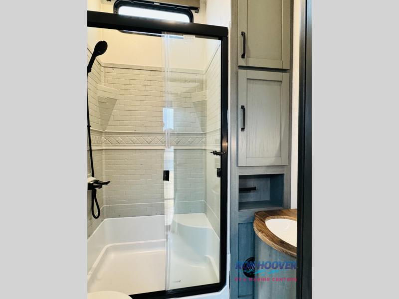2026 PALOMINO 429LFT - Image 35