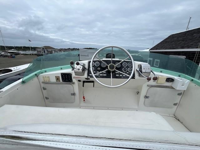 1982 BERTRAM 28 Flybridge Standard - Image 4