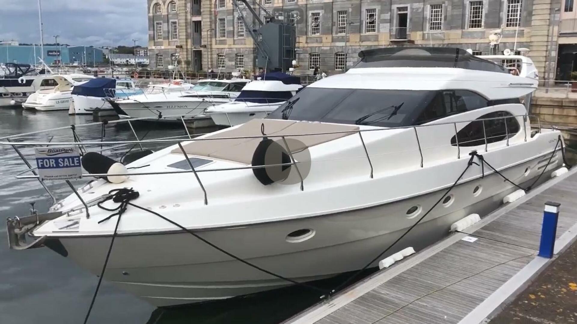 1999 Azimut 58 - Image 3