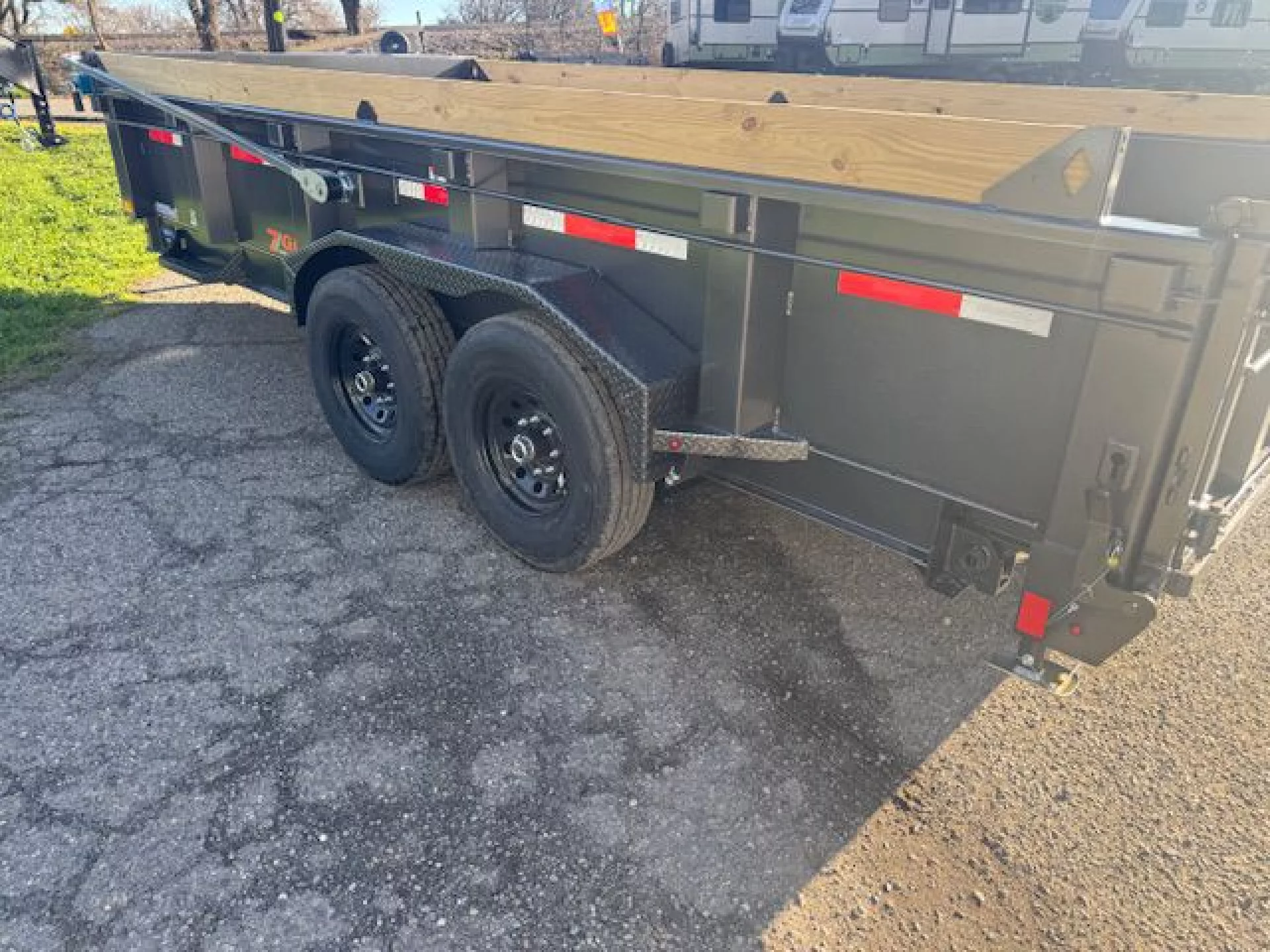 2026 DIAMOND C TRAILERS DIAMOND C LPT 207 HEAVY DUTY 16X82 24 SIDES PACESETTER - Image 4
