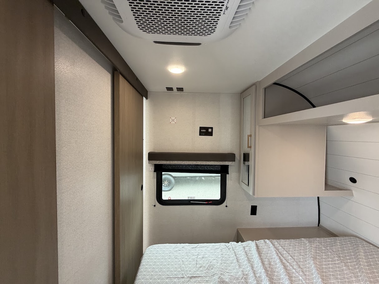 2027 Jayco Jay Flight SLX 261BHS - Image 55
