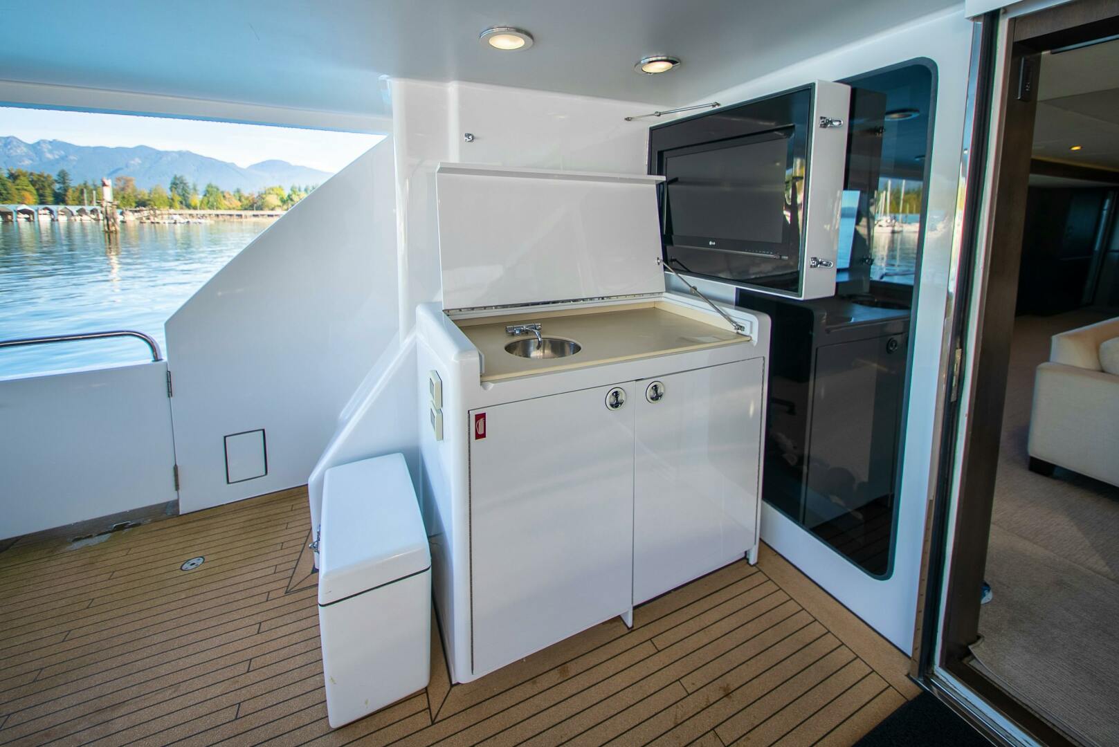 1992 Crescent Custom Yachts Custom - Image 5