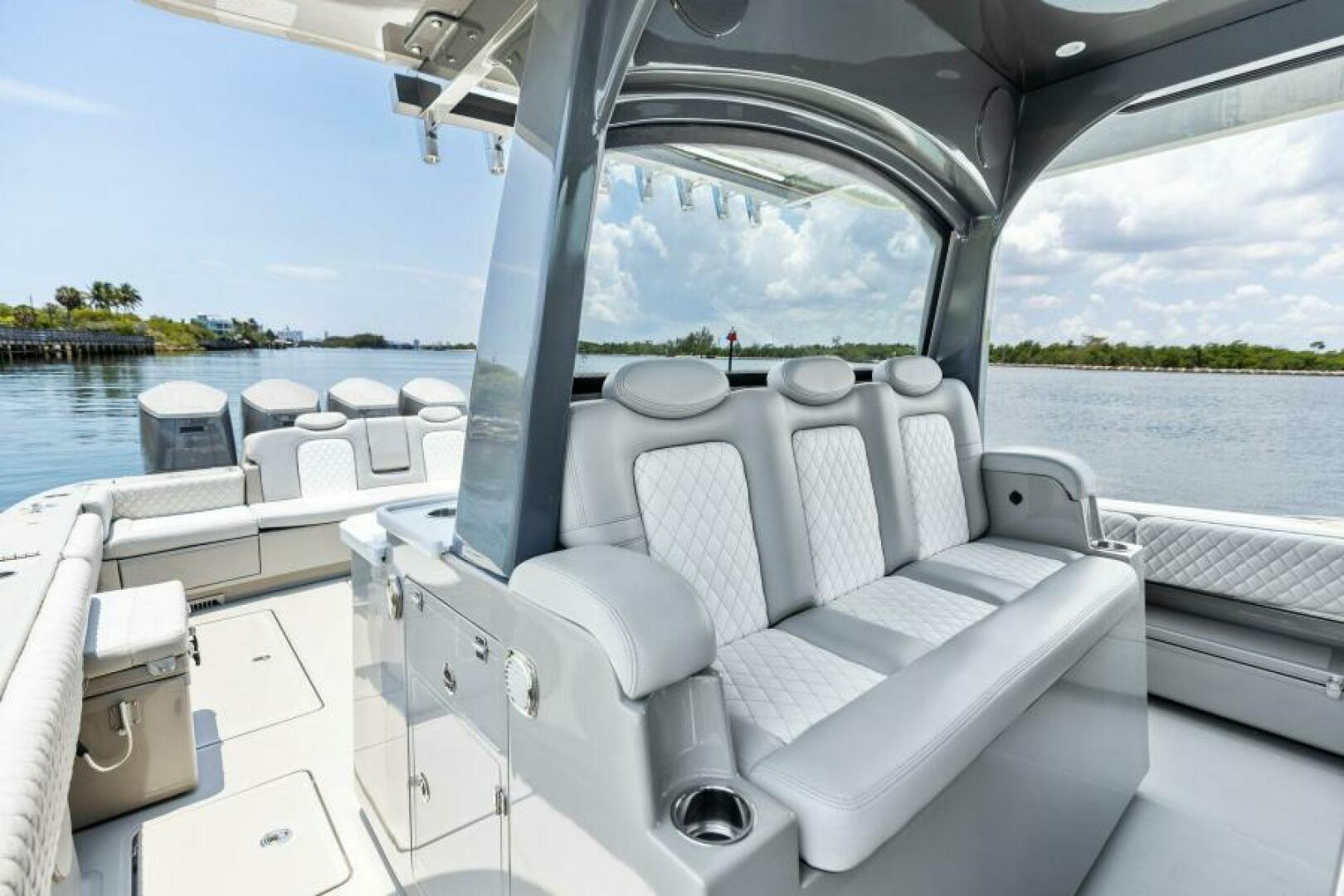 2023 HCB 53 Suenos - Image 16