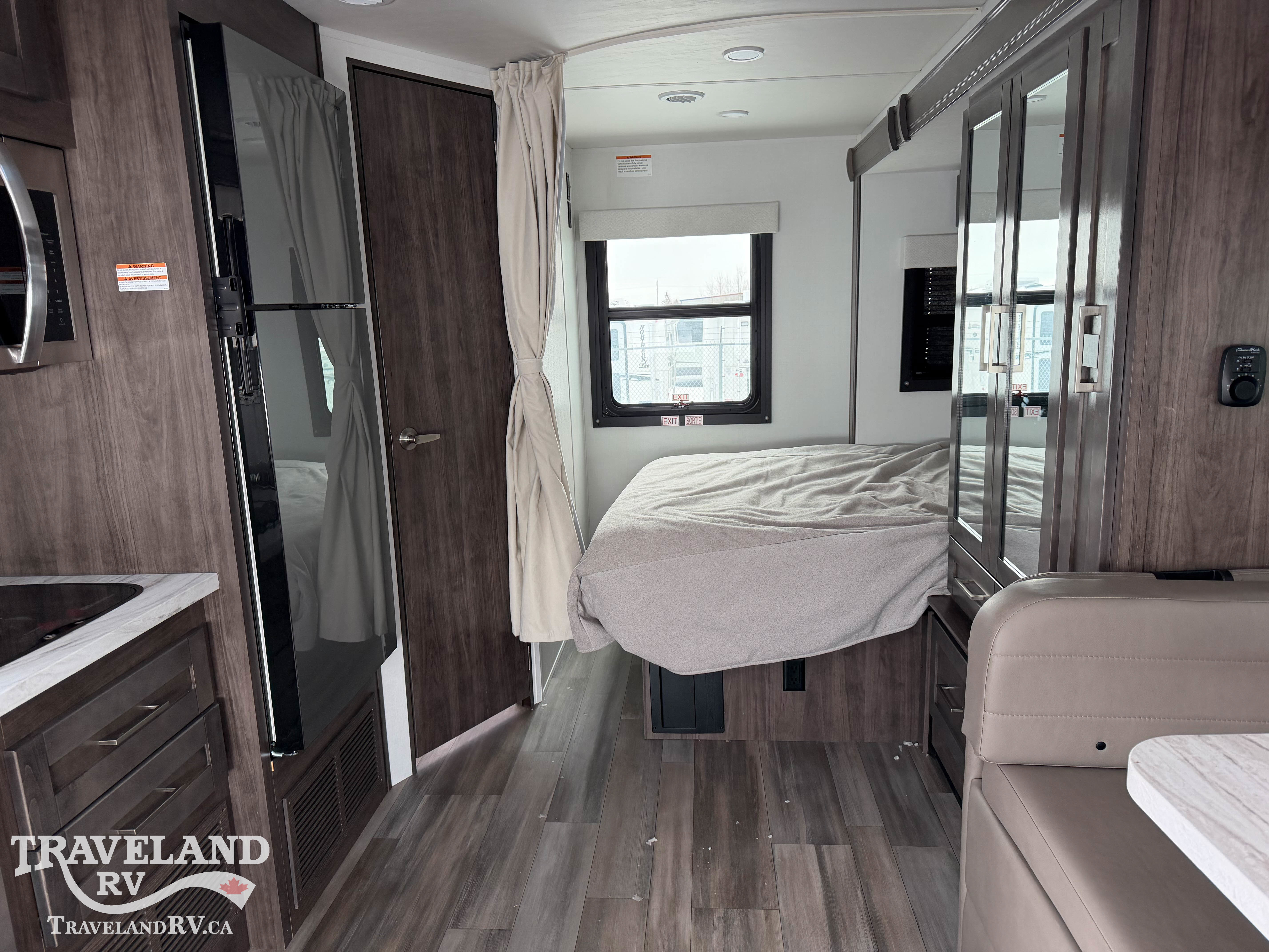 2026 Entegra Coach Qwest SE 24L - Image 17