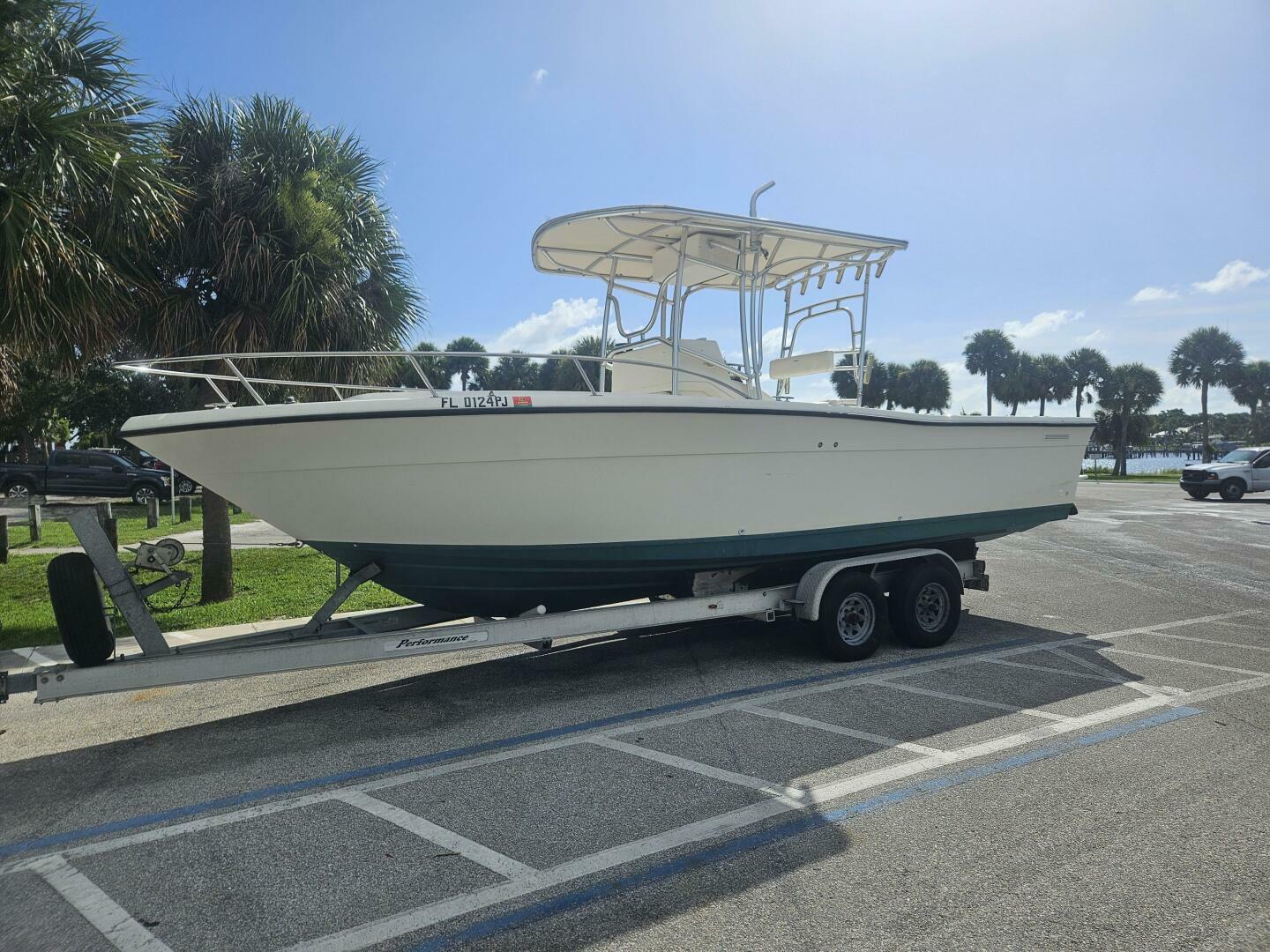 1995 Pursuit 2600 CC - Image 6