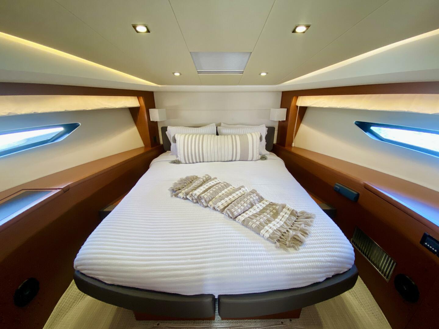 2015 Prestige 500 - Image 73
