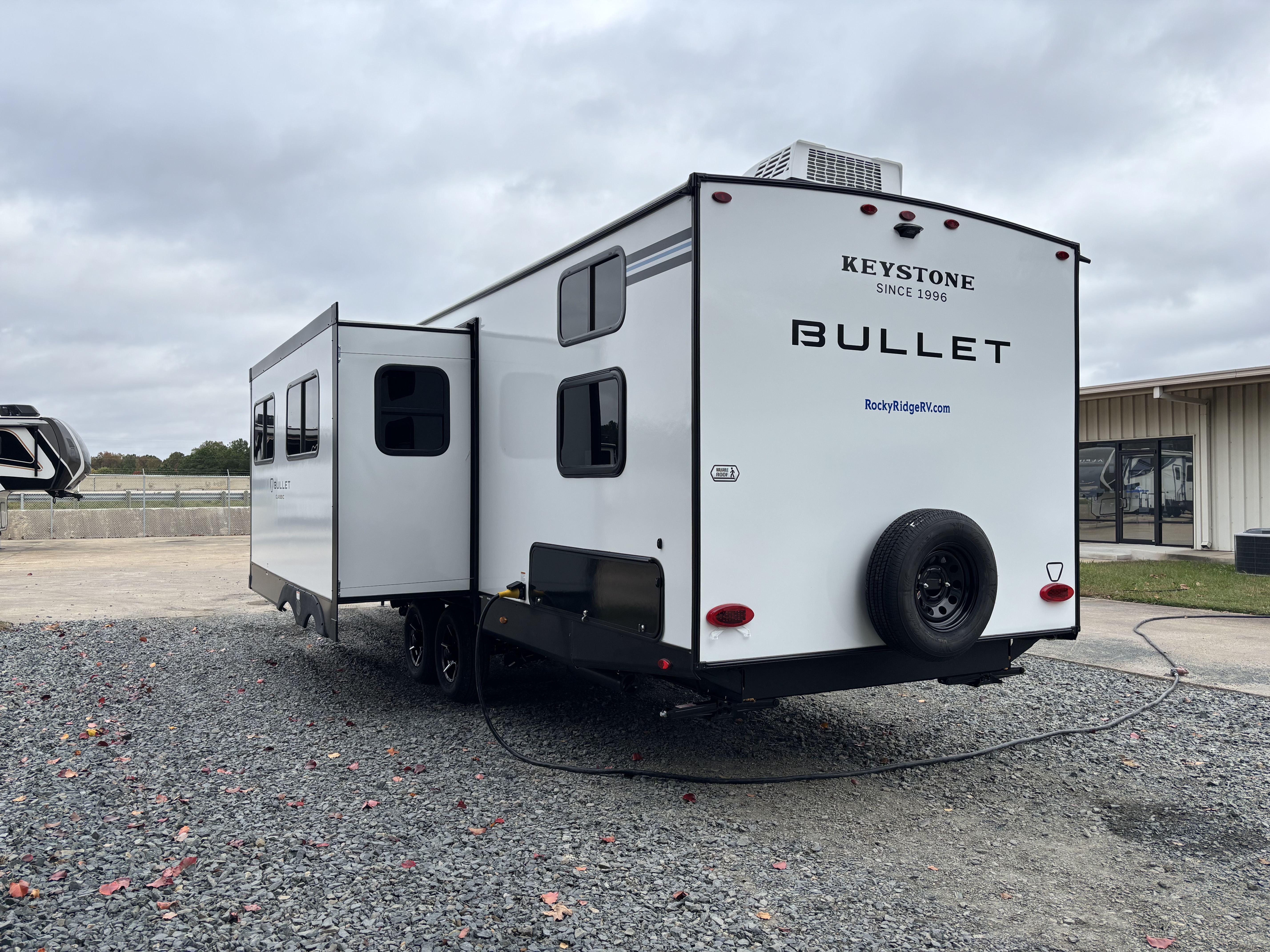 2026 Keystone Bullet Classic 28QBC - Image 6