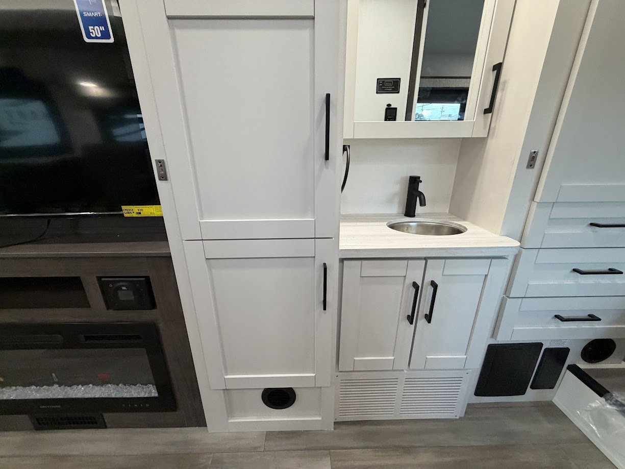 2026 JAYCO GREYHAWK 30Z - Image 38