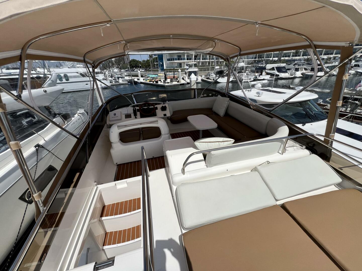 2000 Viking Princess 52 Flybridge - Image 37