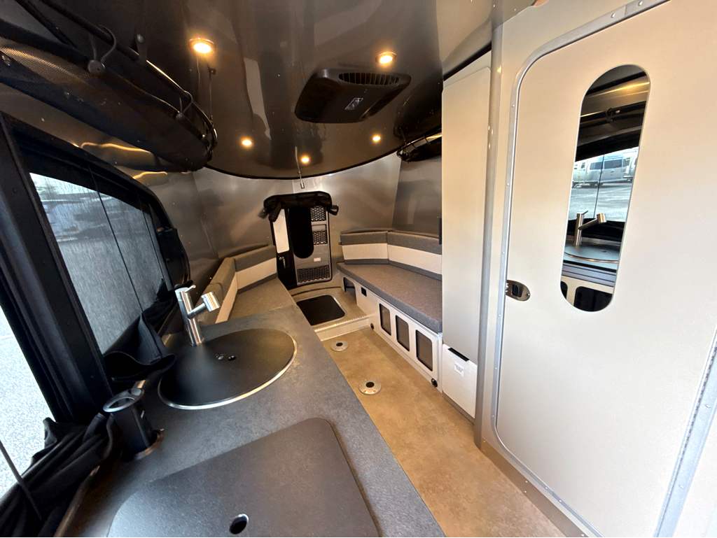 2026 AIRSTREAM Basecamp 20XE - Image 7