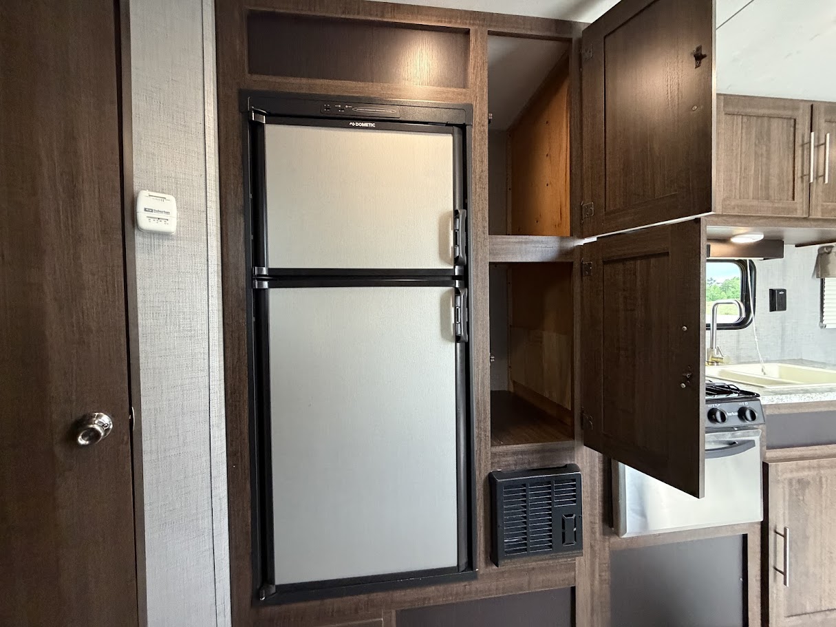 2018 CROSSROADS ZINGER 205bh - Image 13