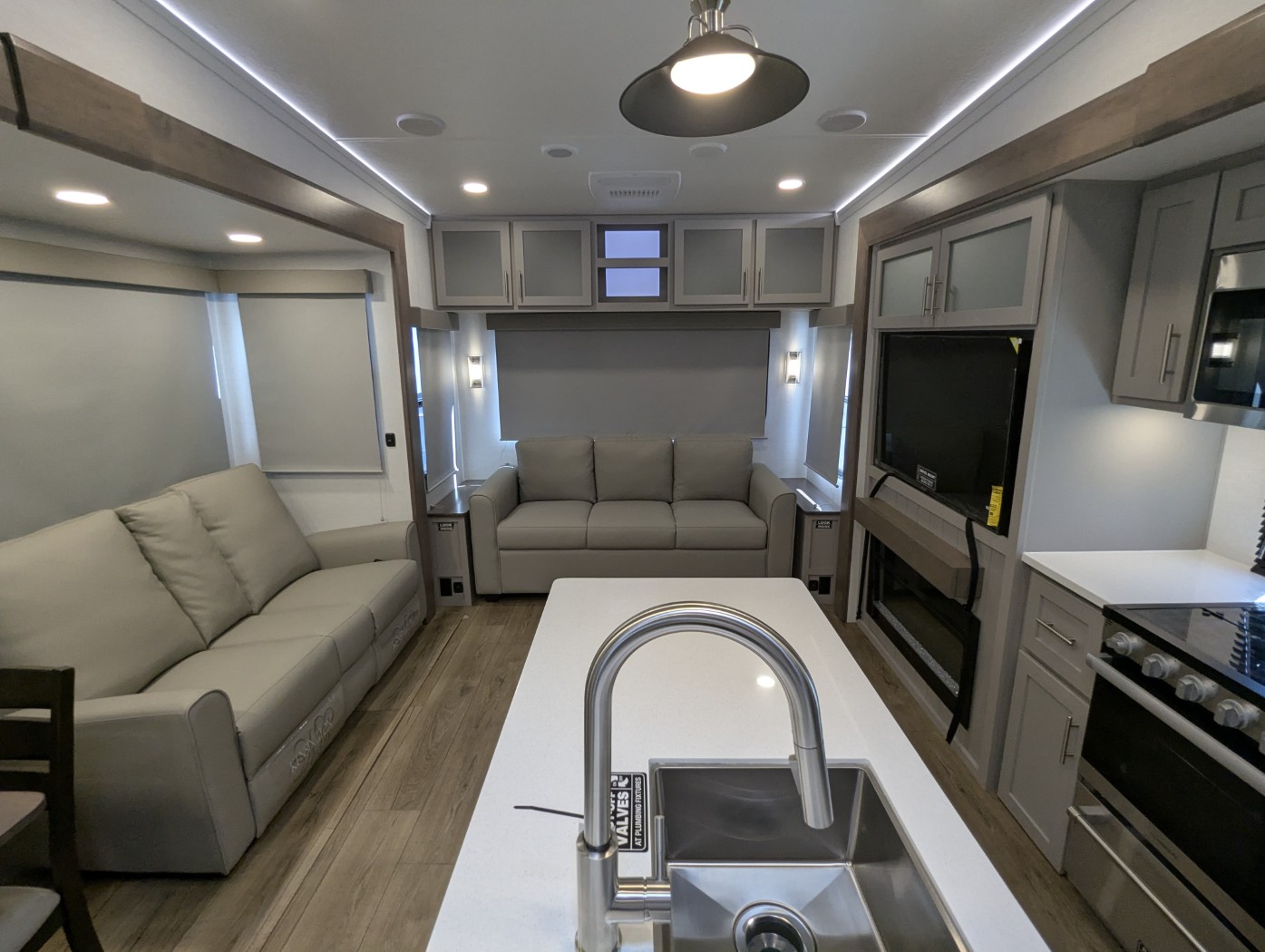 2026 Alliance RV Avenue 39MBR - Image 24