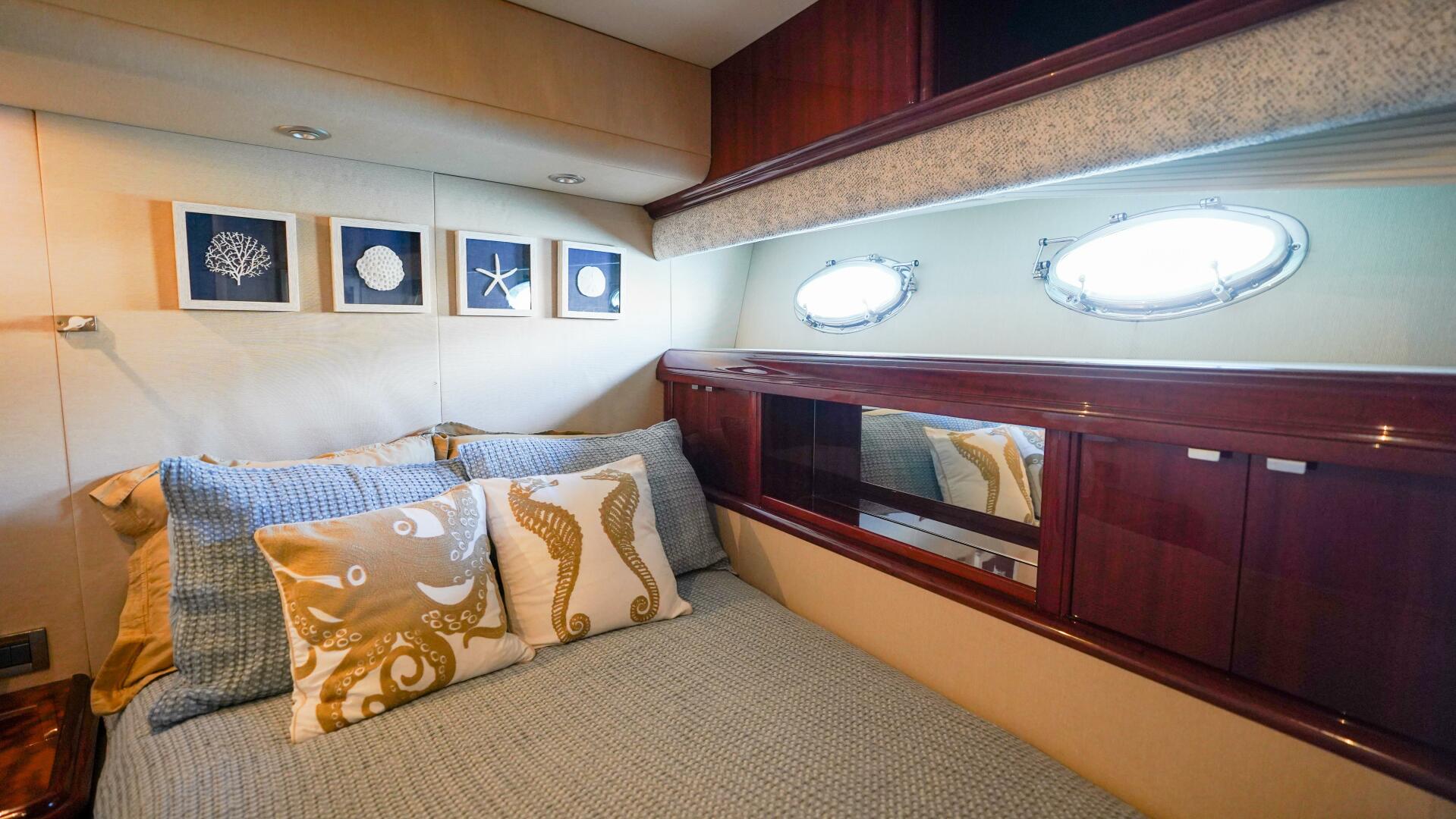 2004 Lazzara Yachts 80 SL - Image 56