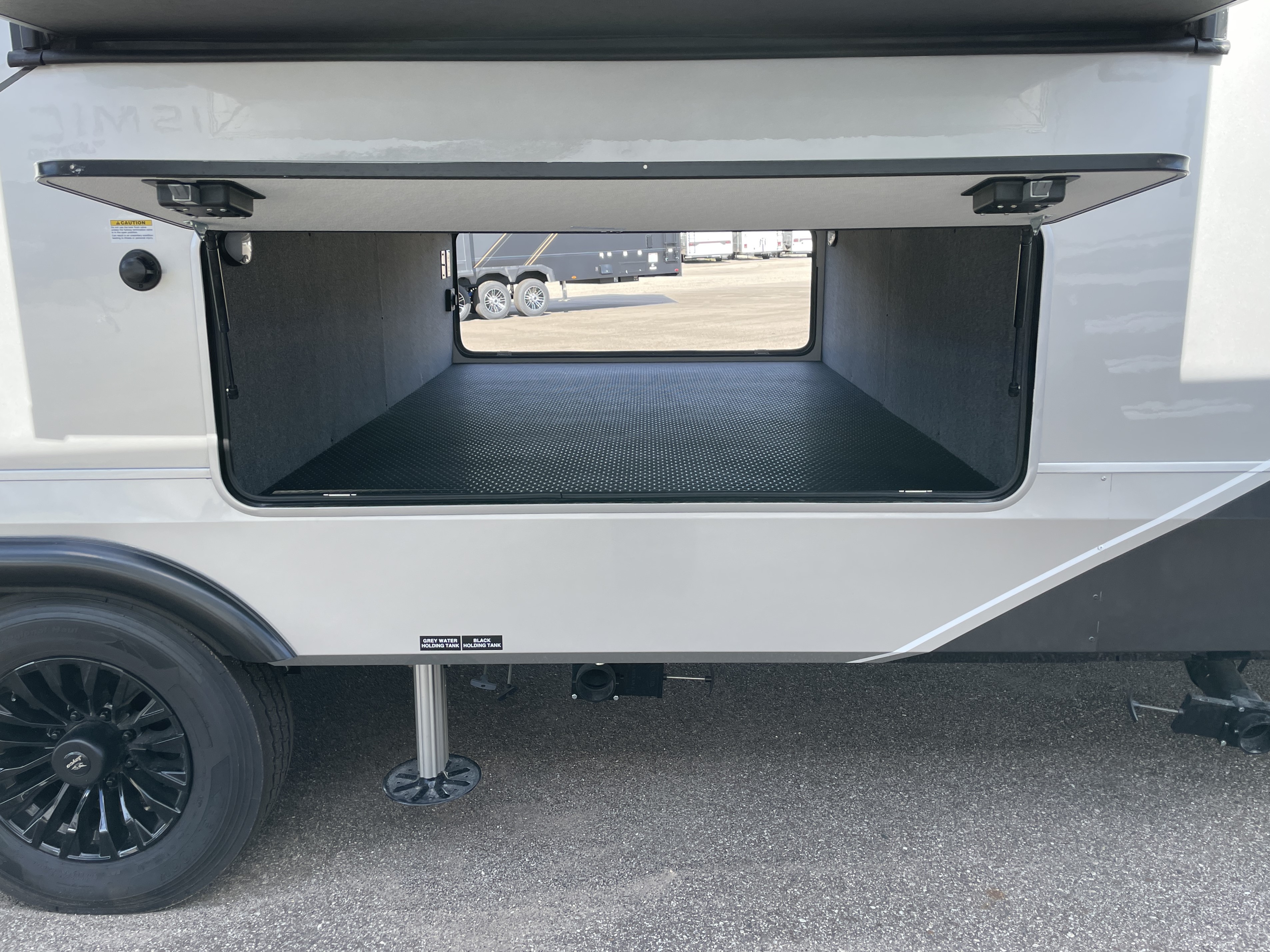 2027 Jayco Pinnacle 39FLOK - Image 9