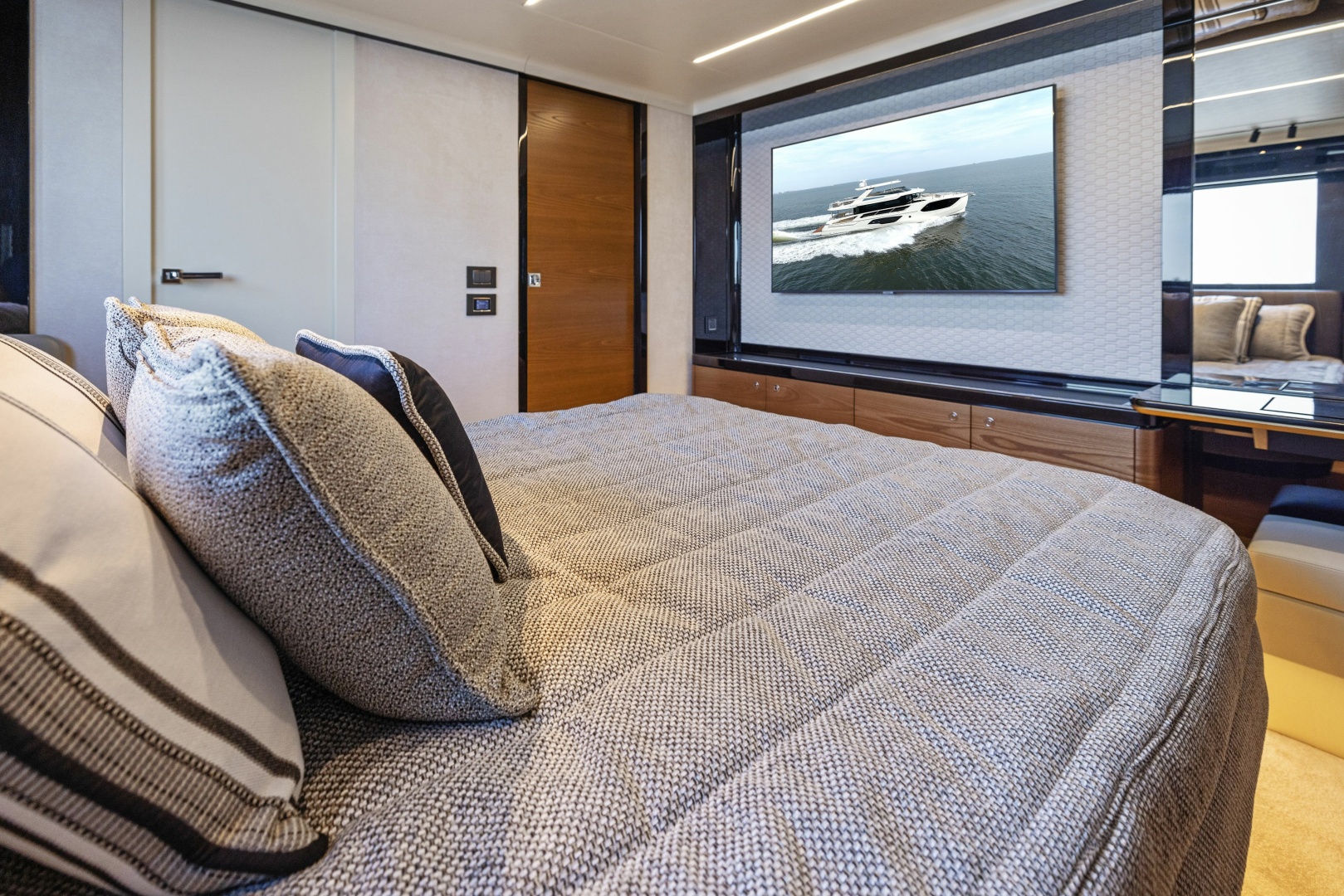 2024 Absolute Navetta 64 - Image 76