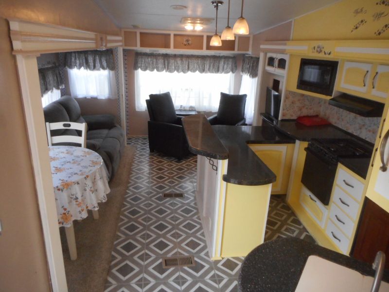 2012 Keystone Cougar 326MKS - Image 5