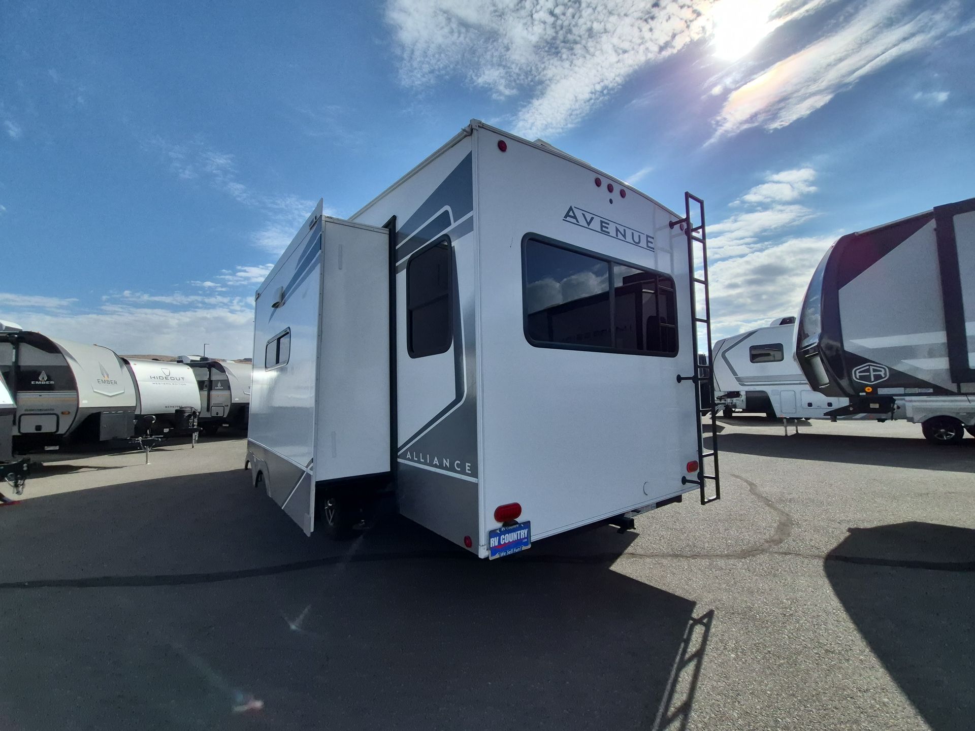 2026 Alliance RV Avenue 25RL - Image 19