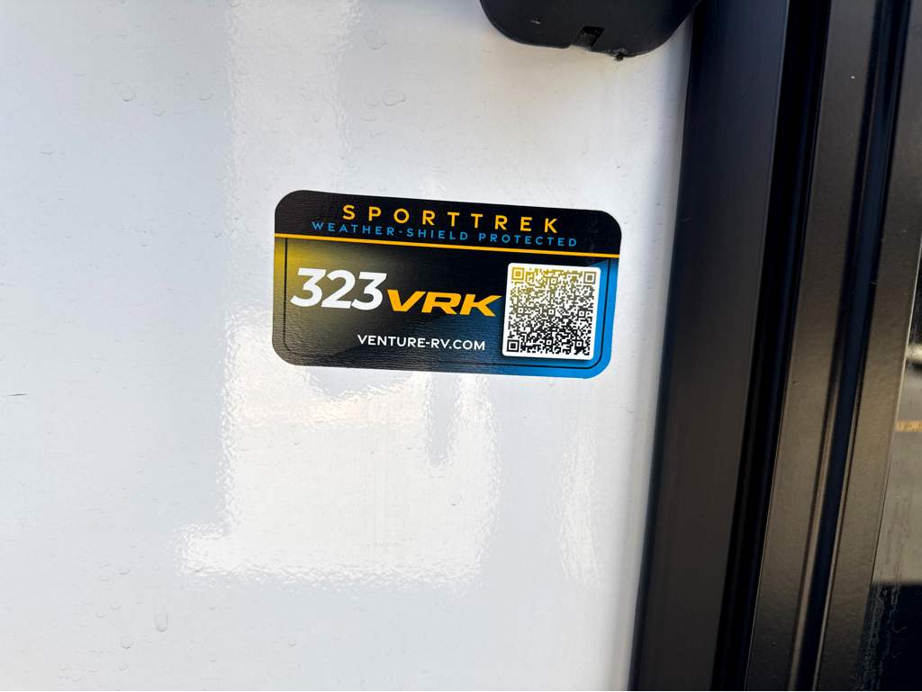 2027 VENTURE RV SPORTTREK 323VRK - Image 7