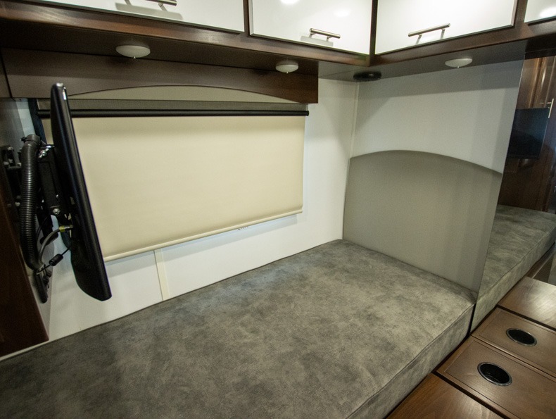 2020 Regency RV Ultra Brougham 25TB - Image 16