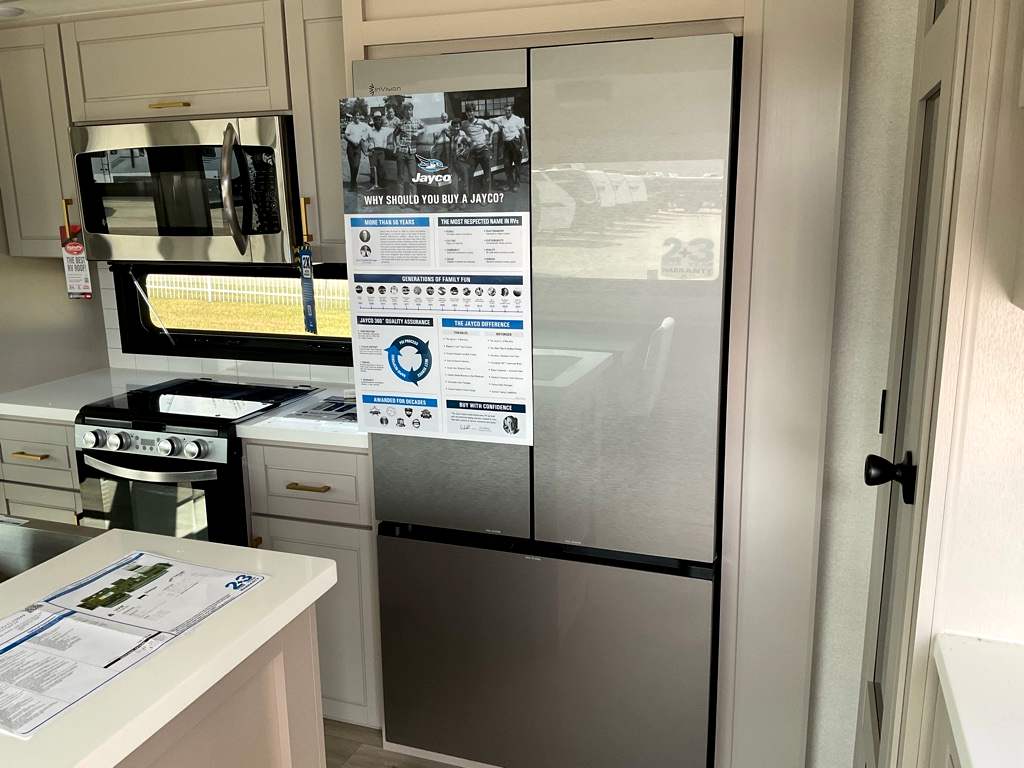 2027 JAYCO NORTH POINT 361RLBH - Image 16