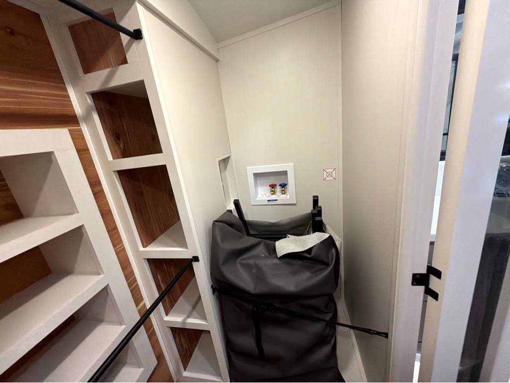 2027 JAYCO PINNACLE 38FBRK - Image 50