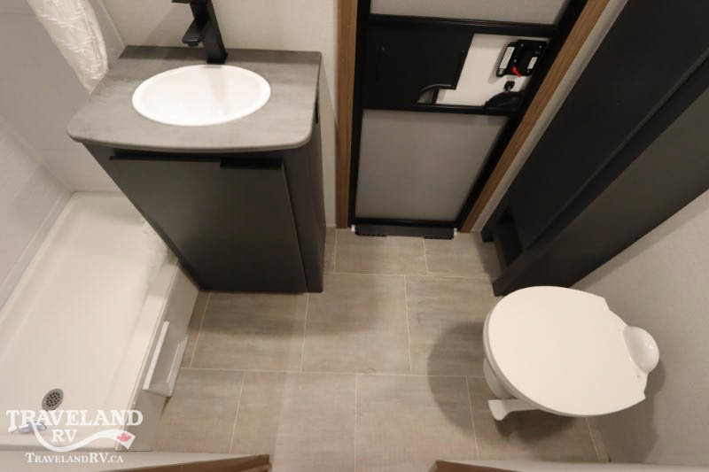 2025 Heartland Corterra 33.3BH - Image 26