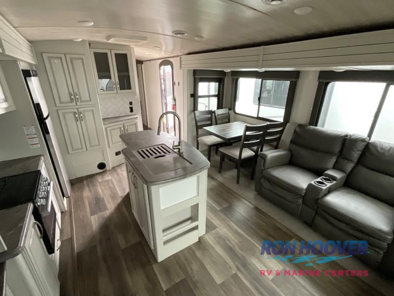 2022 KEYSTONE 33RLI - Image 6