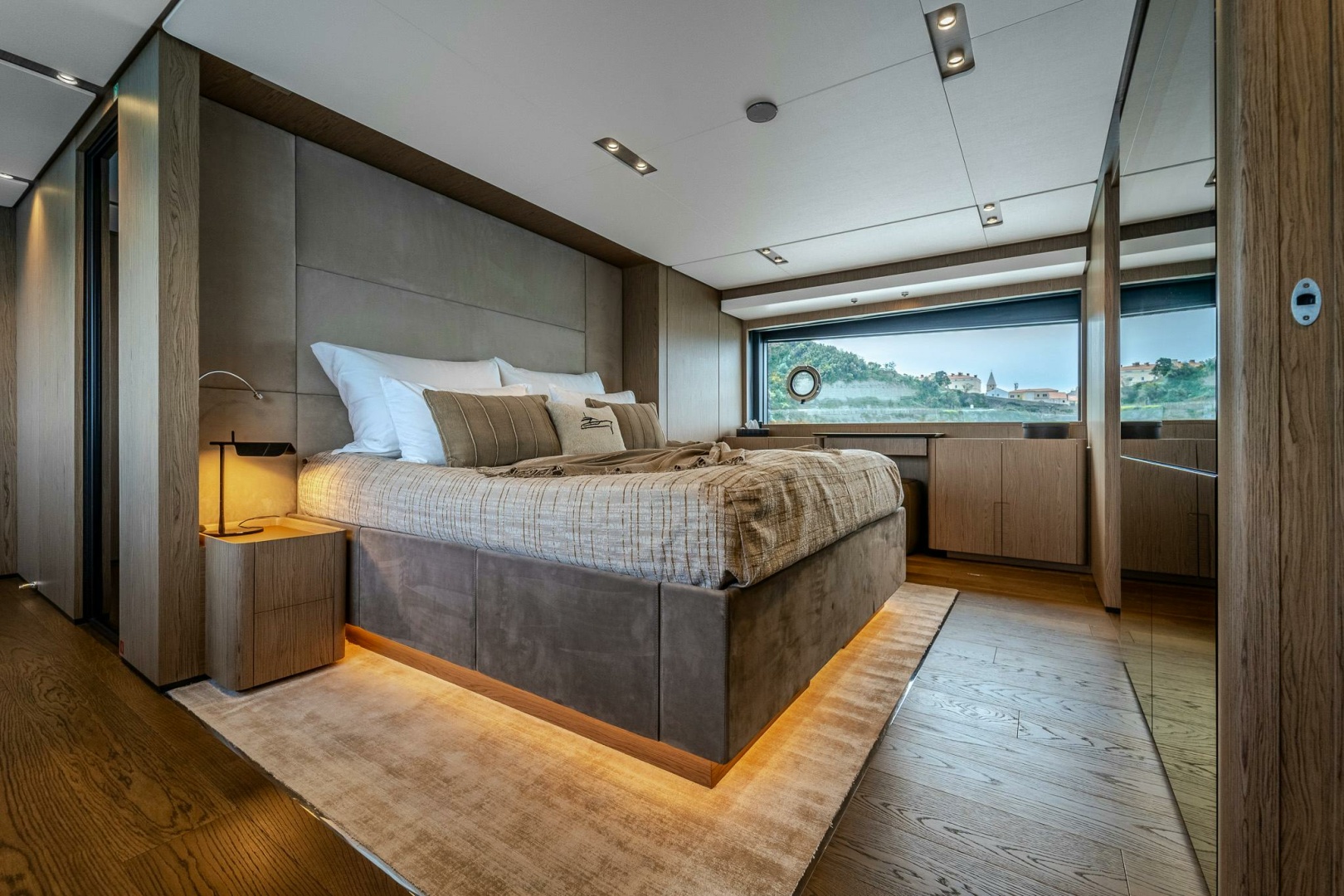 2023 Ferretti Yachts Ferretti 1000 - Image 20