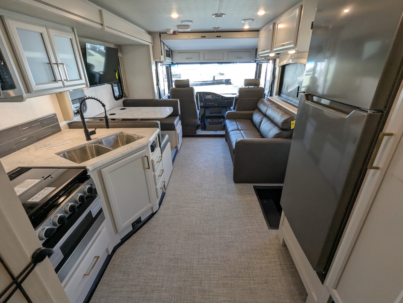 2026 Fleetwood Flair 28A - Image 26