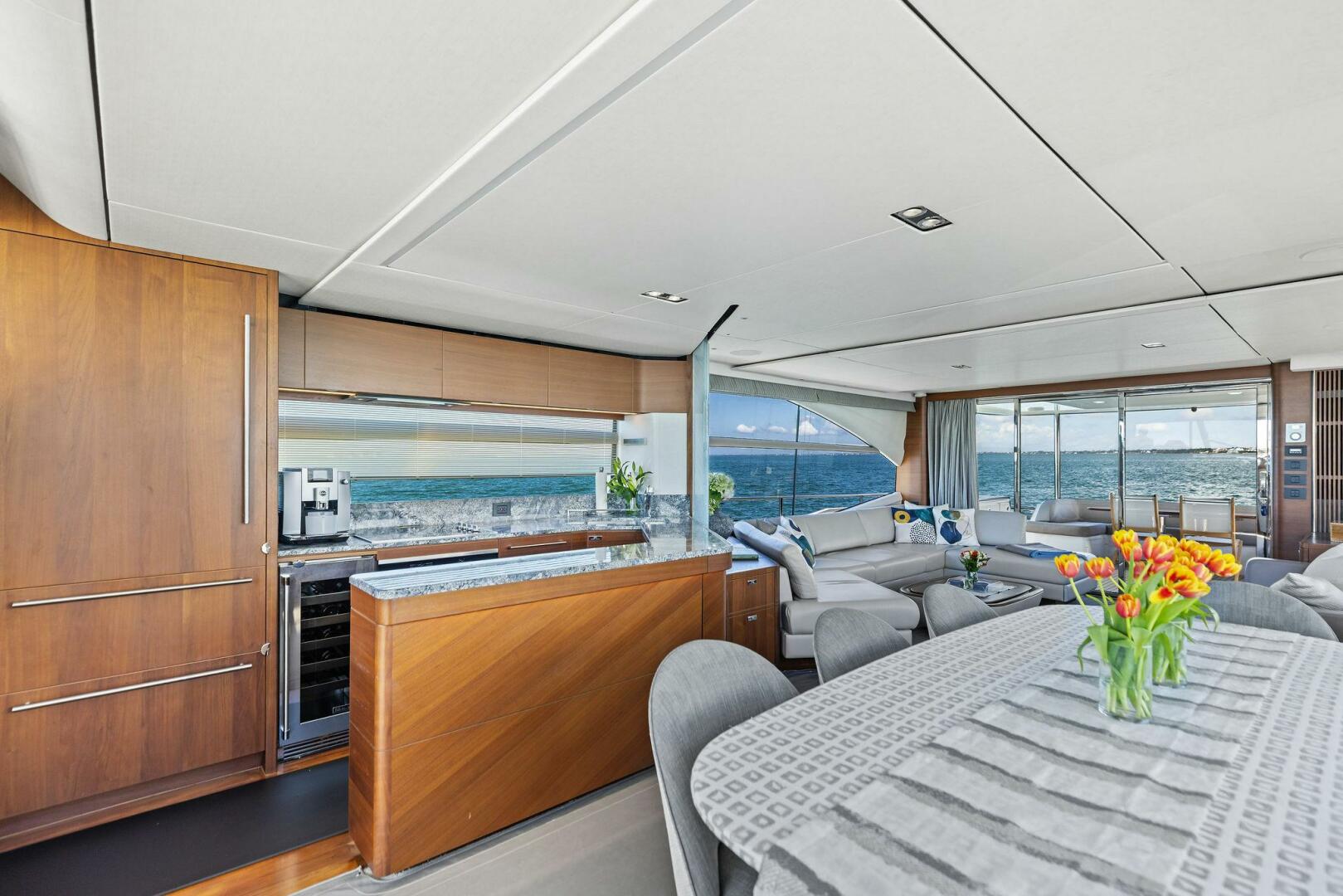 2018 Princess Y75 Motor Yacht - Image 16