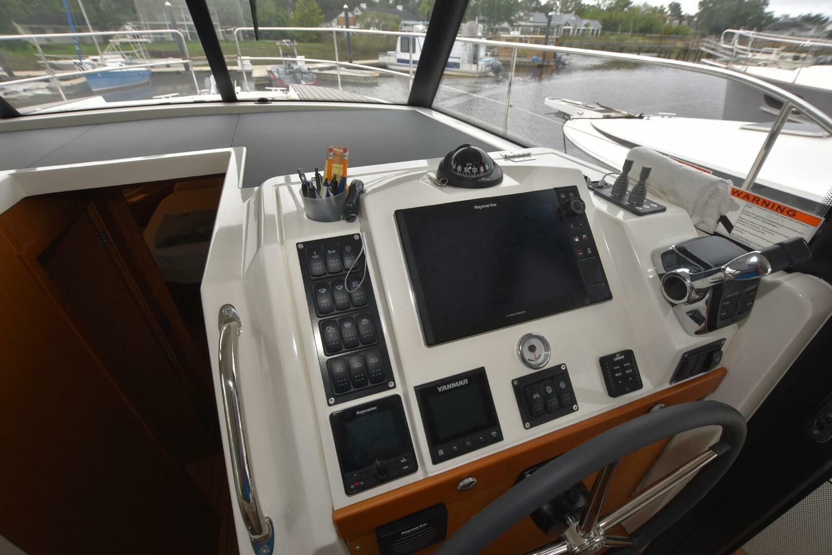 2023 Beneteau Swift Trawler 41 Fly - Image 13
