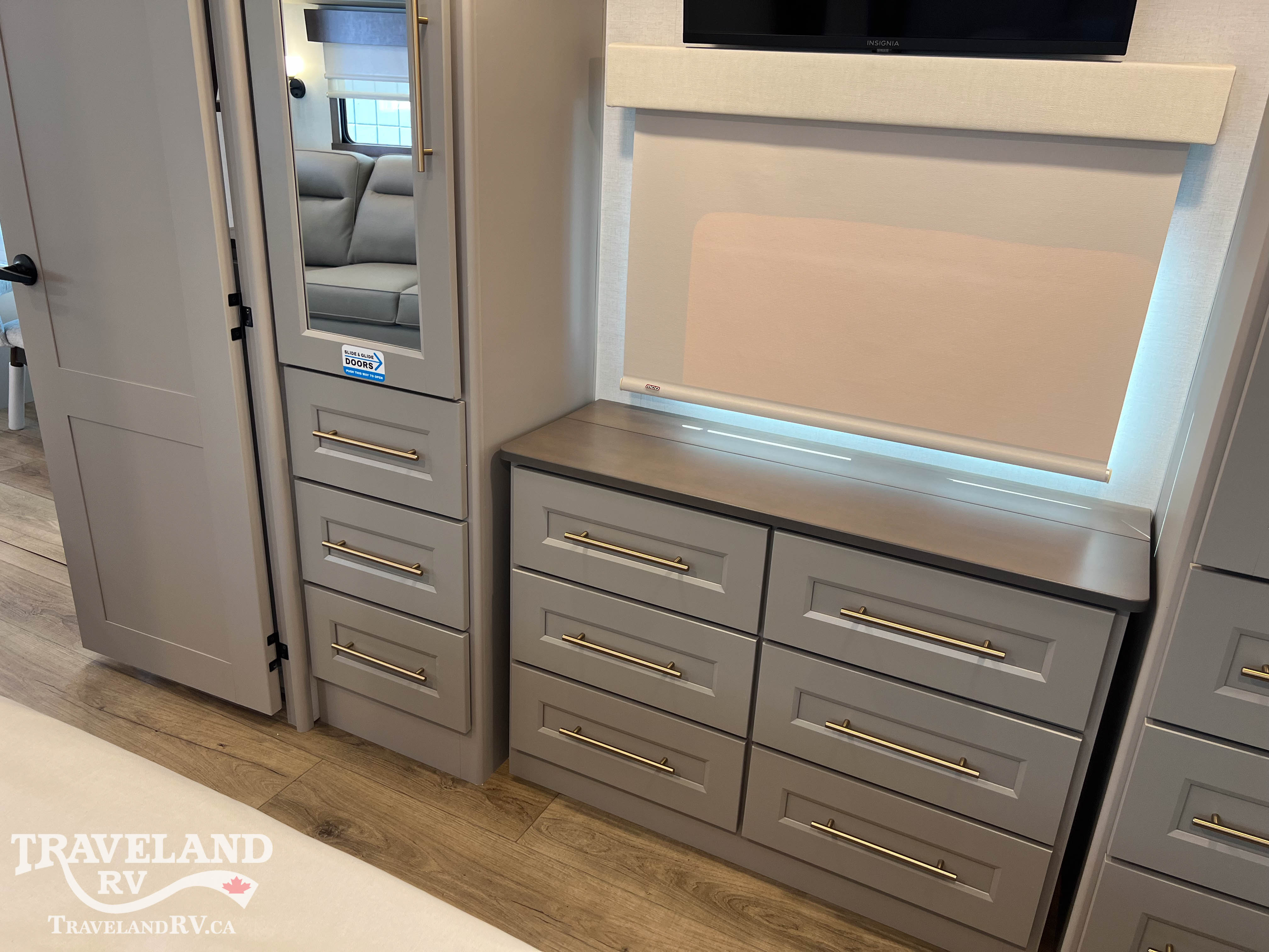 2026 Alliance RV Paradigm 395DS - Image 32