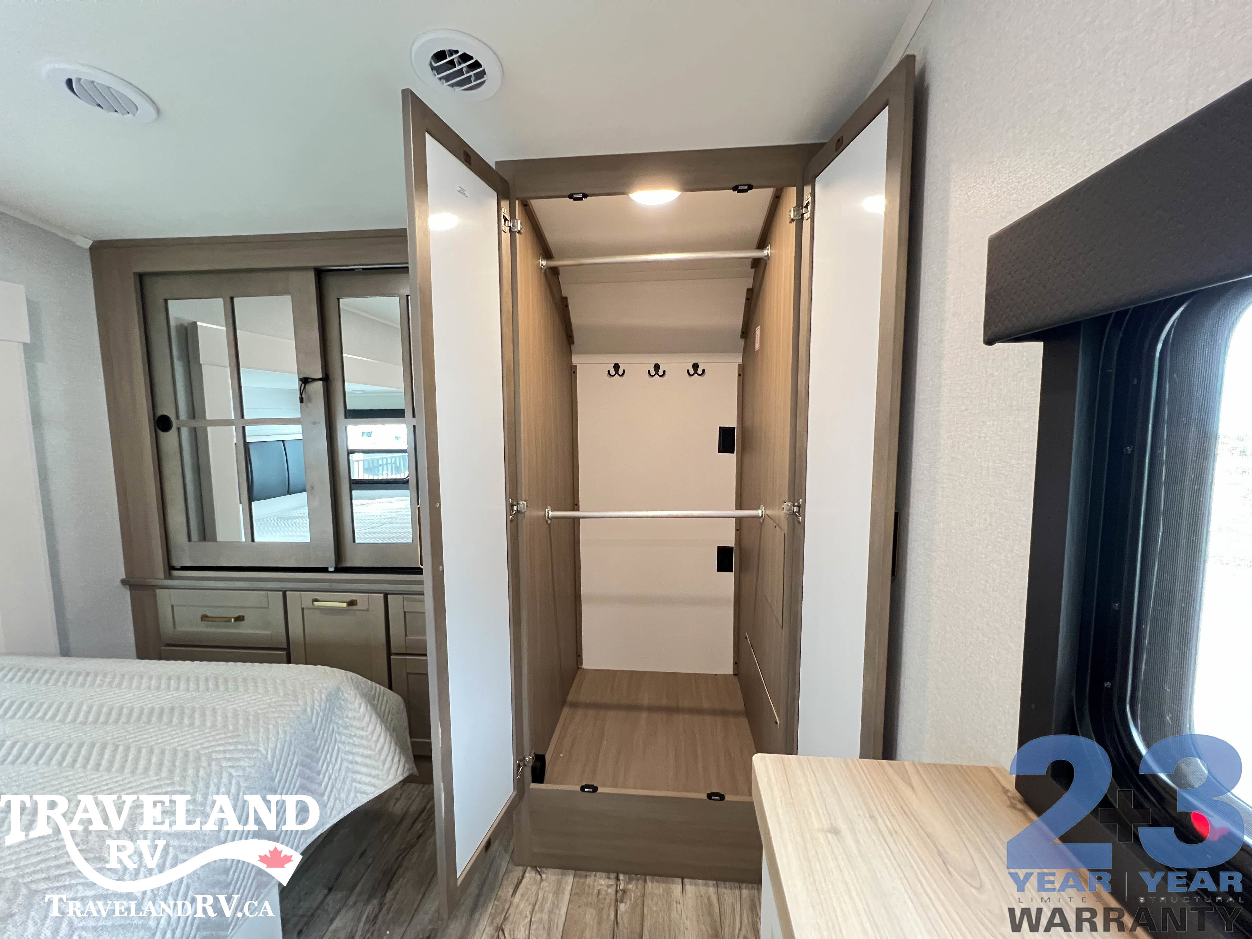 2026 Jayco Eagle 355MBQS - Image 29