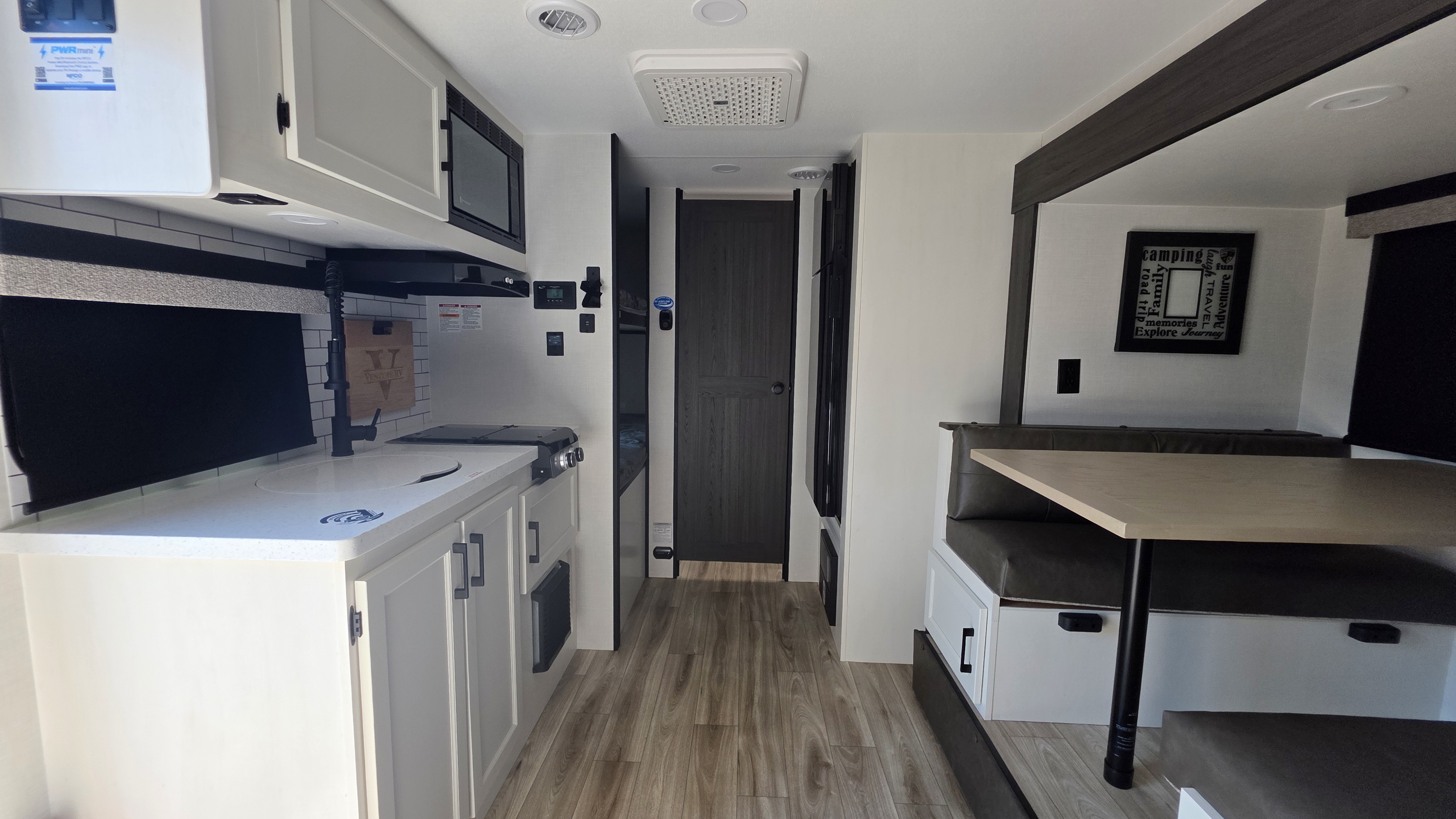 2027 VENTURE RV SPORTTREK STINGER 222VUD - Image 12