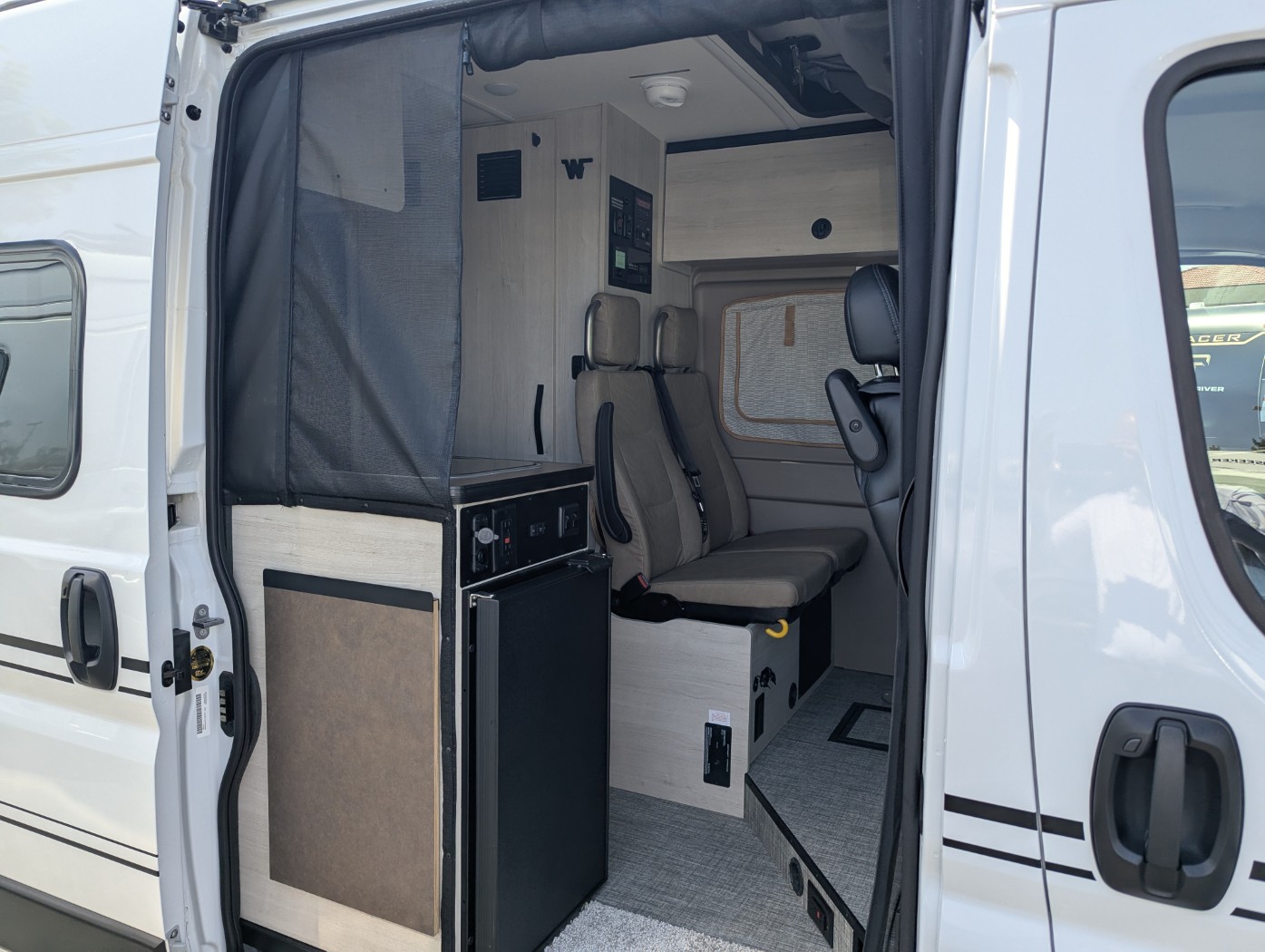 2026 Winnebago Solis 59PX - Image 8