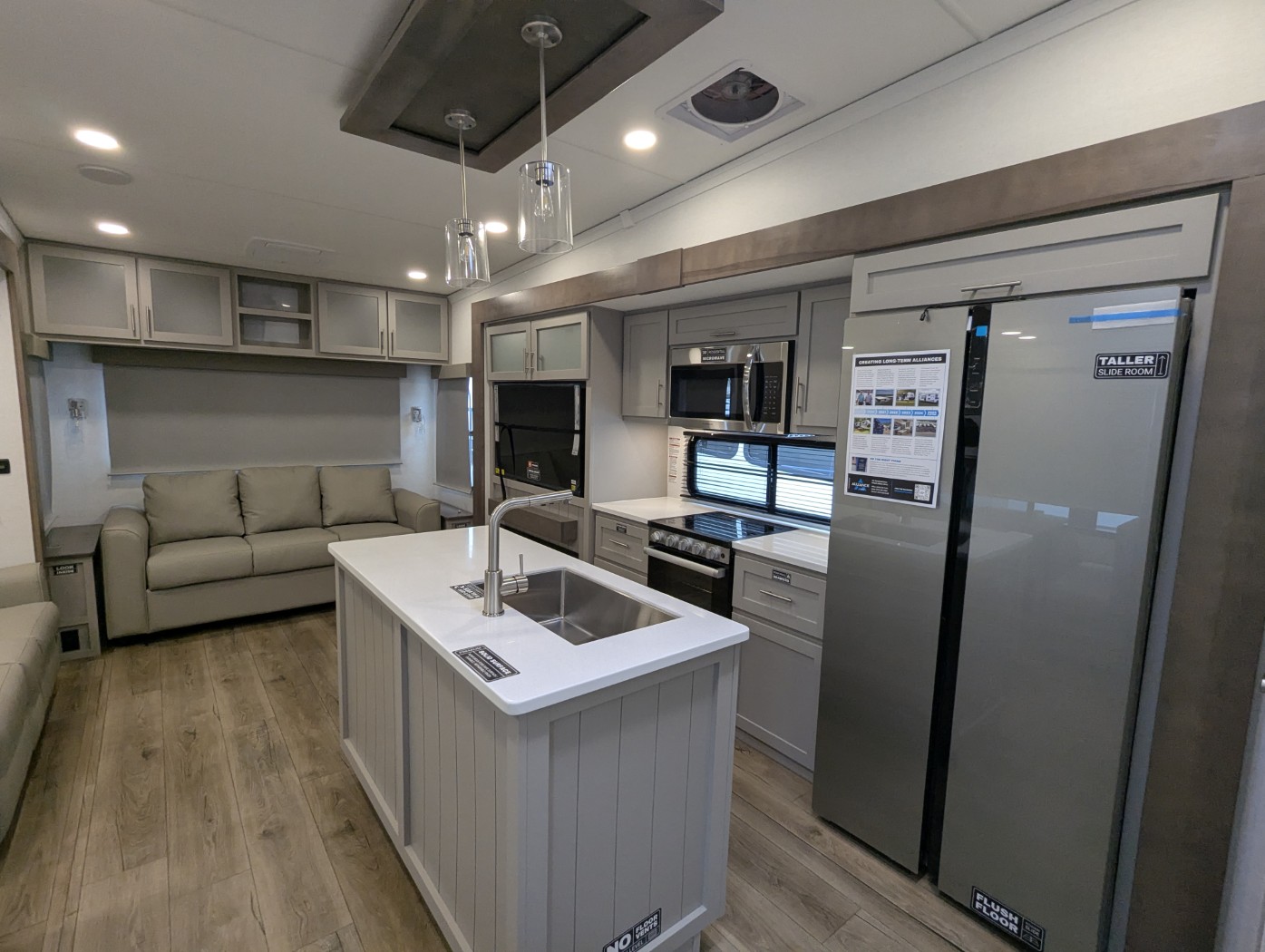 2026 Alliance RV Avenue 32RLS - Image 15