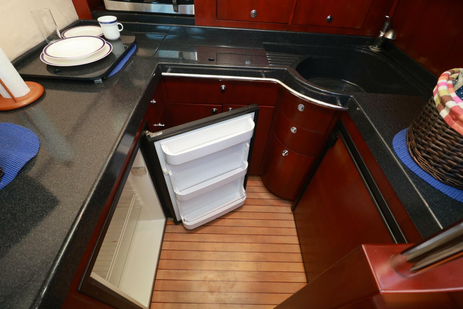2005 Chris-Craft - Image 35